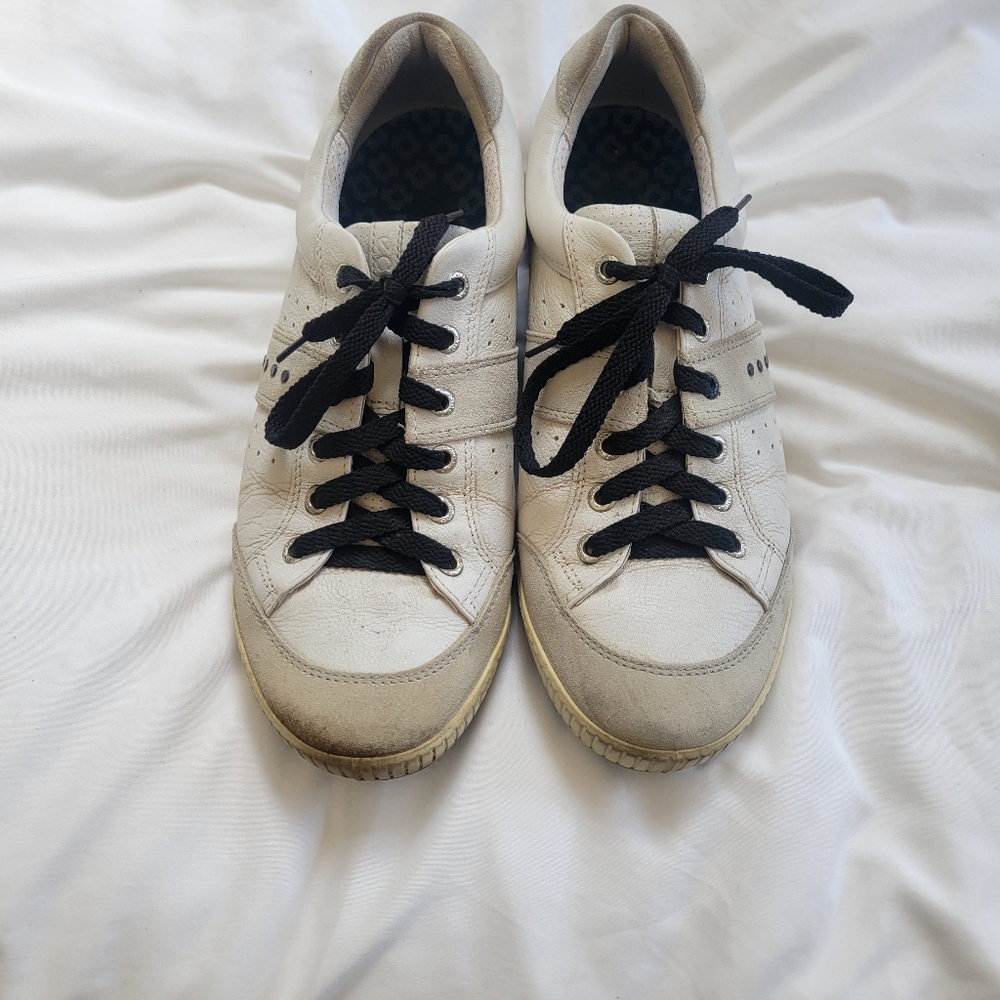 Men's ECCO Golf Shoes size 9